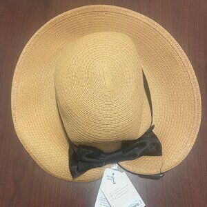 packable for travel. Straw Hat